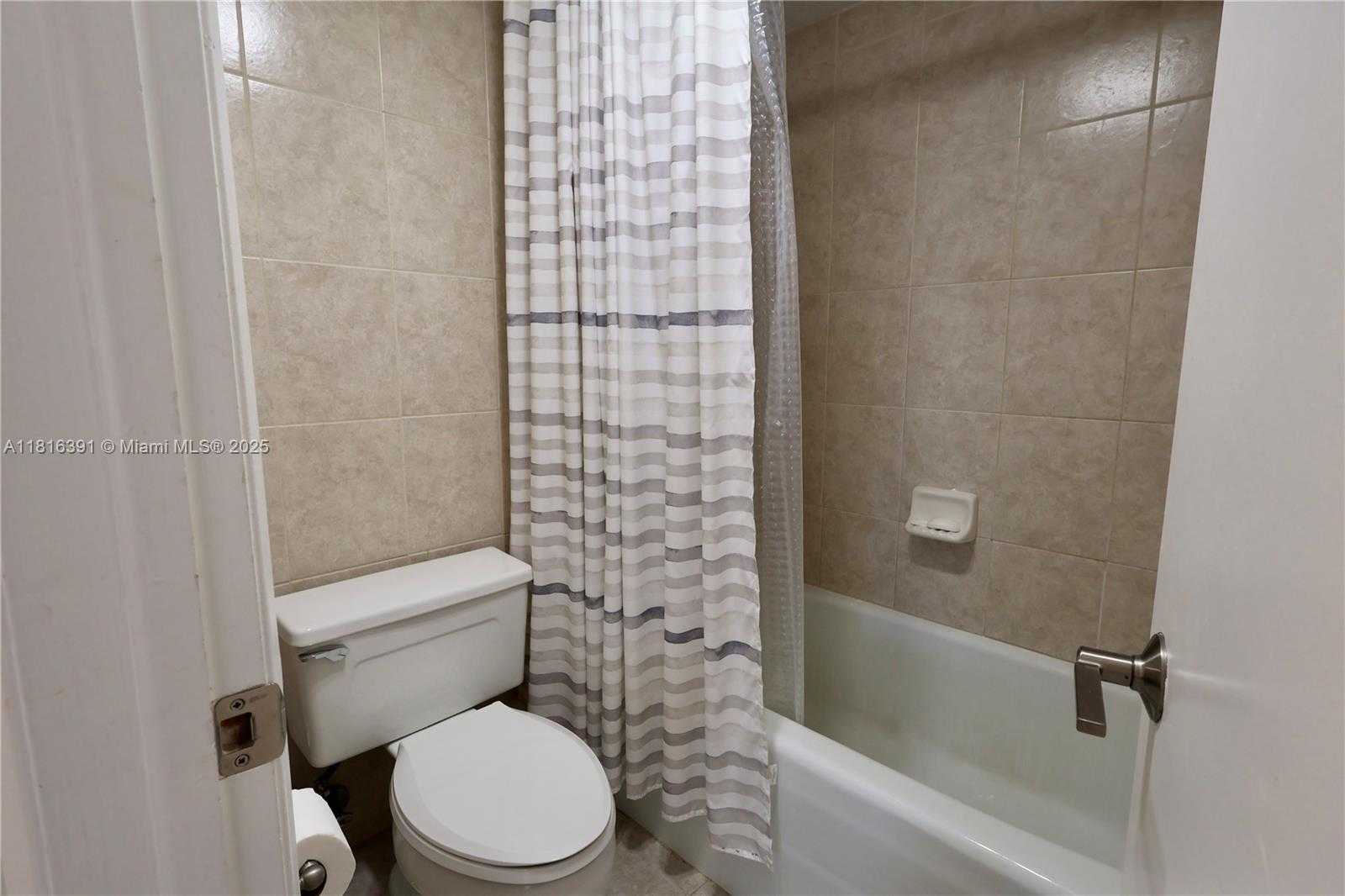 Small Image of 20505 EAST COUNTRY CLUB DR #1237, Aventura Number 16