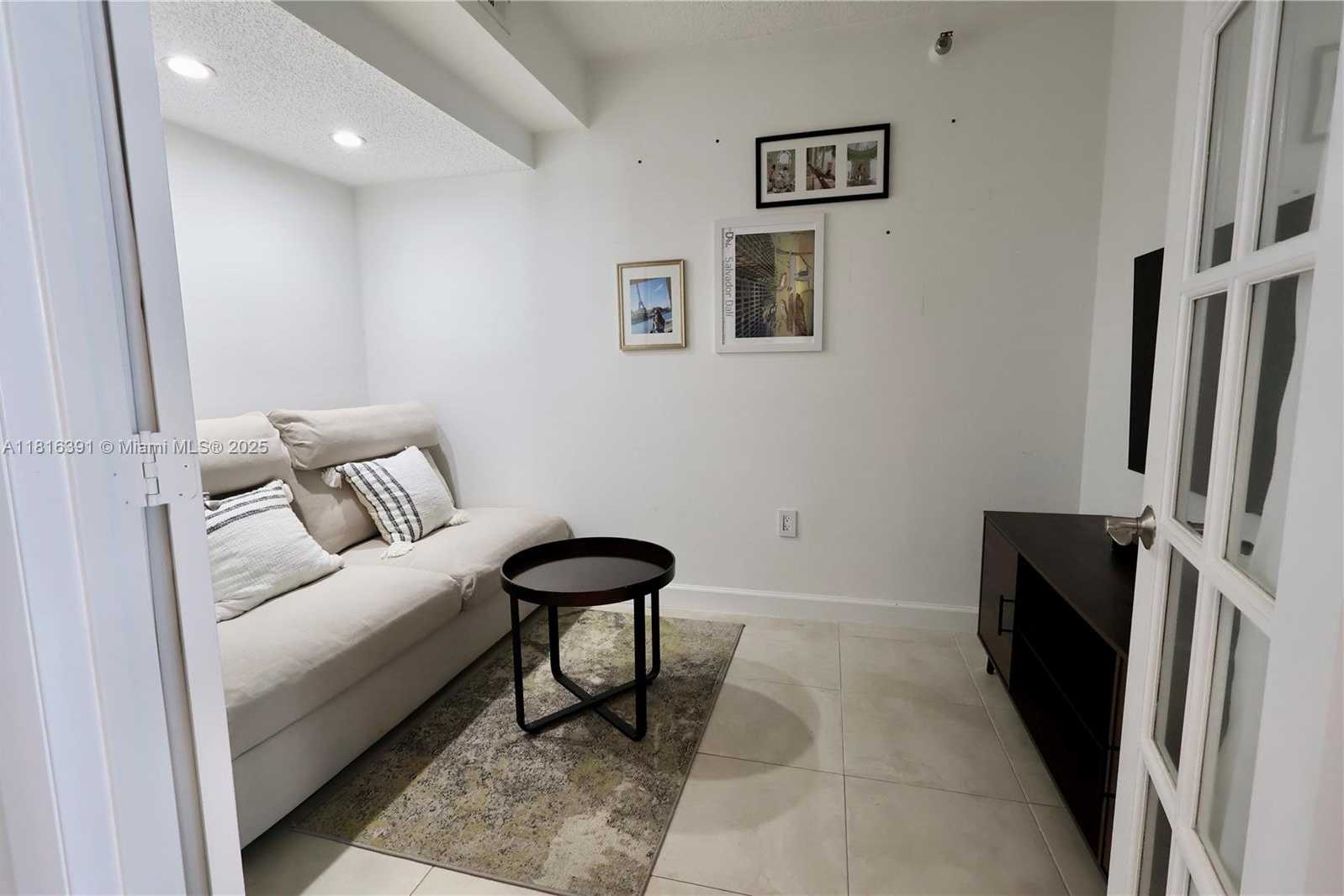 Small Image of 20505 EAST COUNTRY CLUB DR #1237, Aventura Number 3