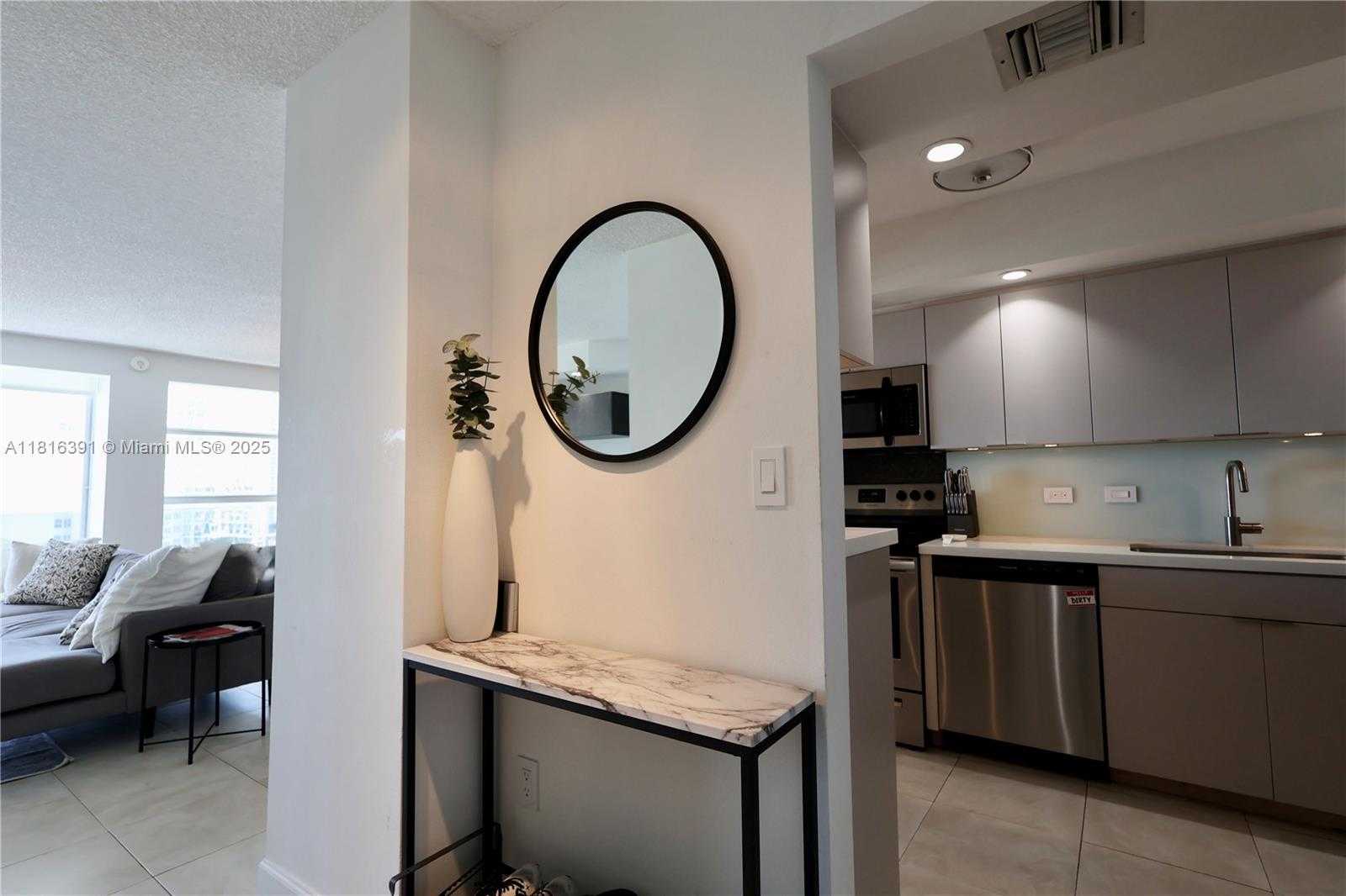 Small Image of 20505 EAST COUNTRY CLUB DR #1237, Aventura Number 4