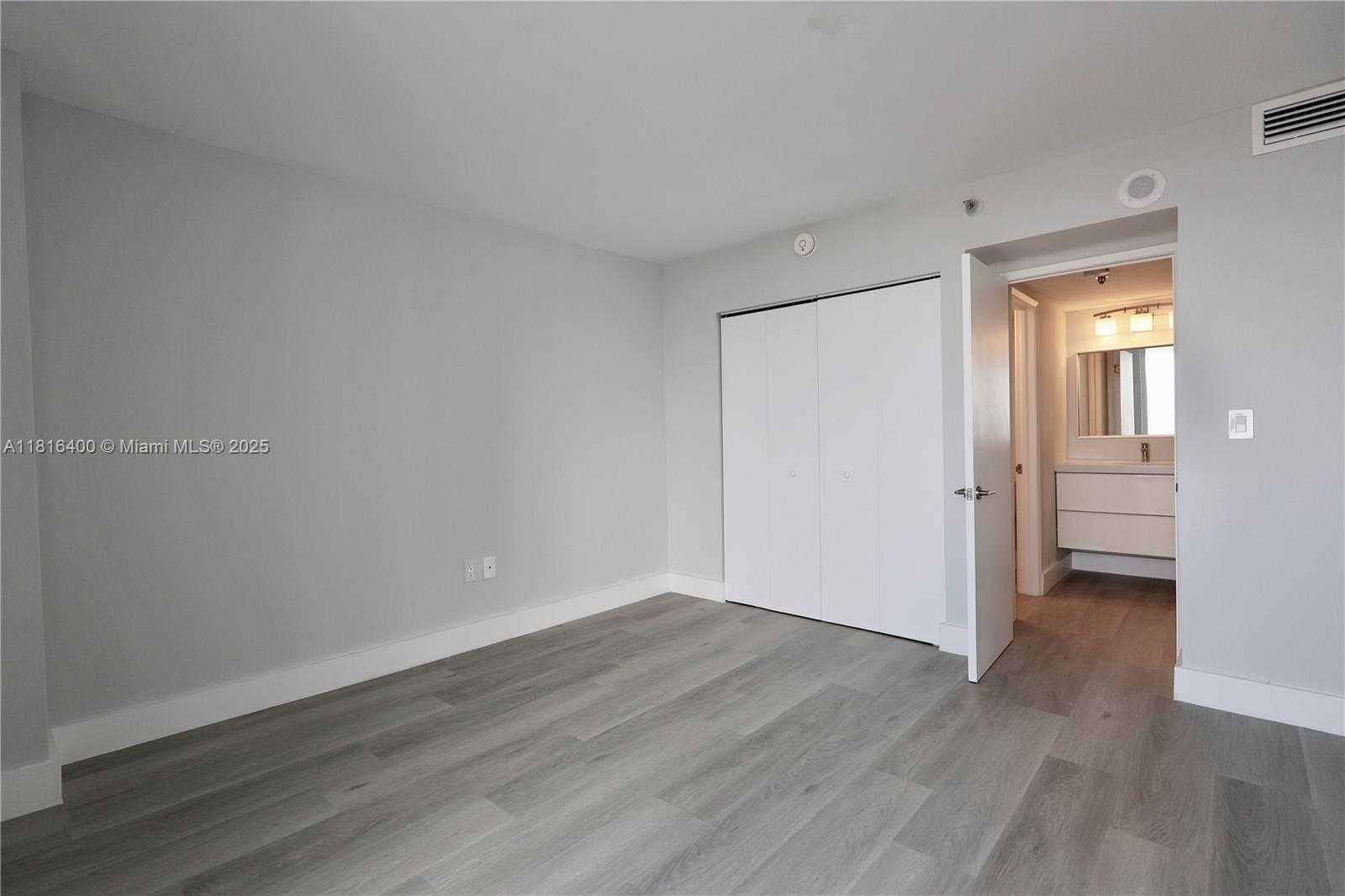 Small Image of 20515 EAST COUNTRY CLUB DR #1841, Aventura Number 20