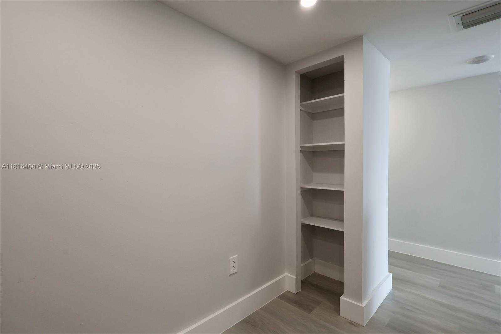 Small Image of 20515 EAST COUNTRY CLUB DR #1841, Aventura Number 7