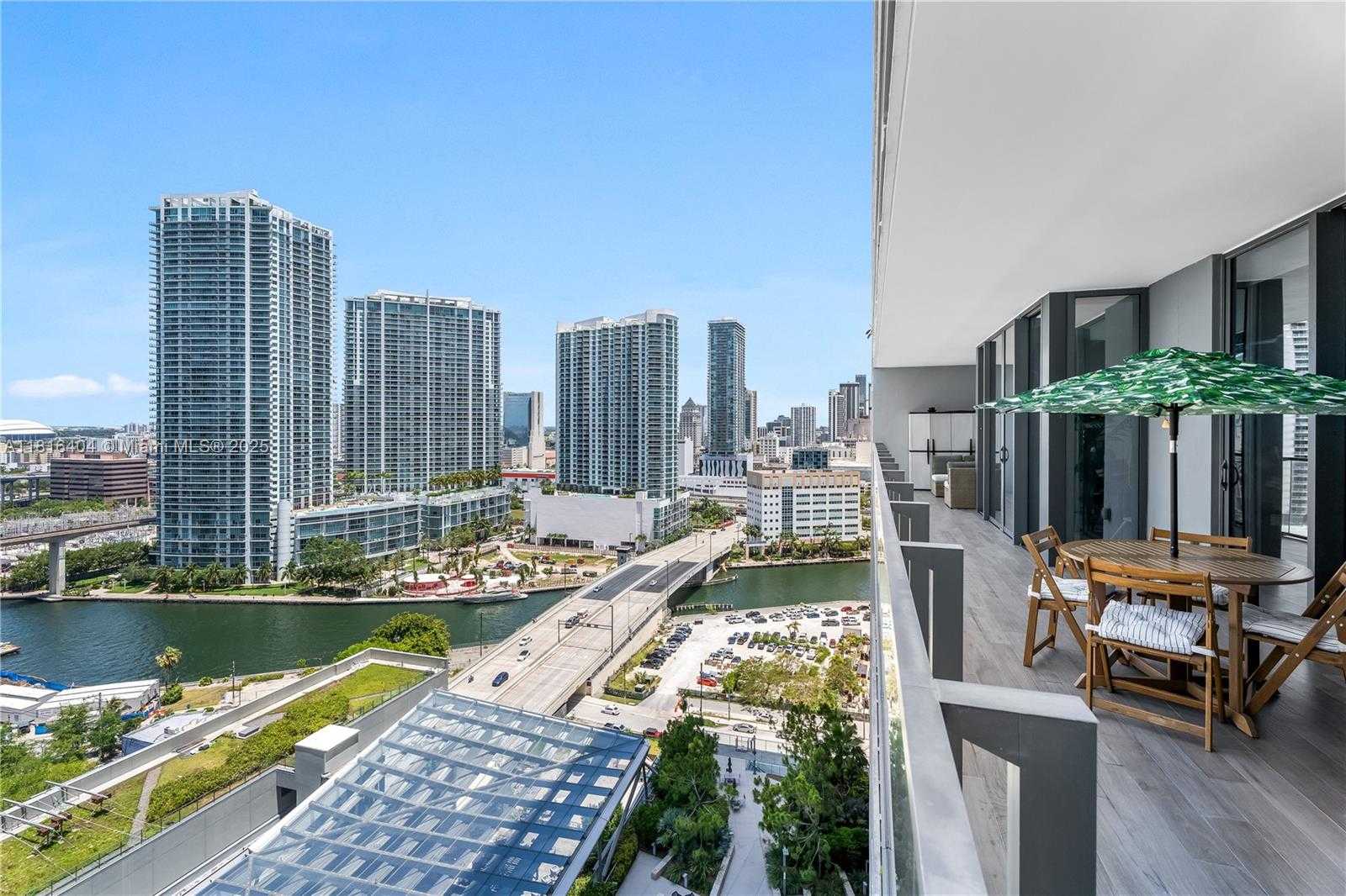 Small Image of 68 SOUTH EAST 6TH ST #1704, Miami Number 19
