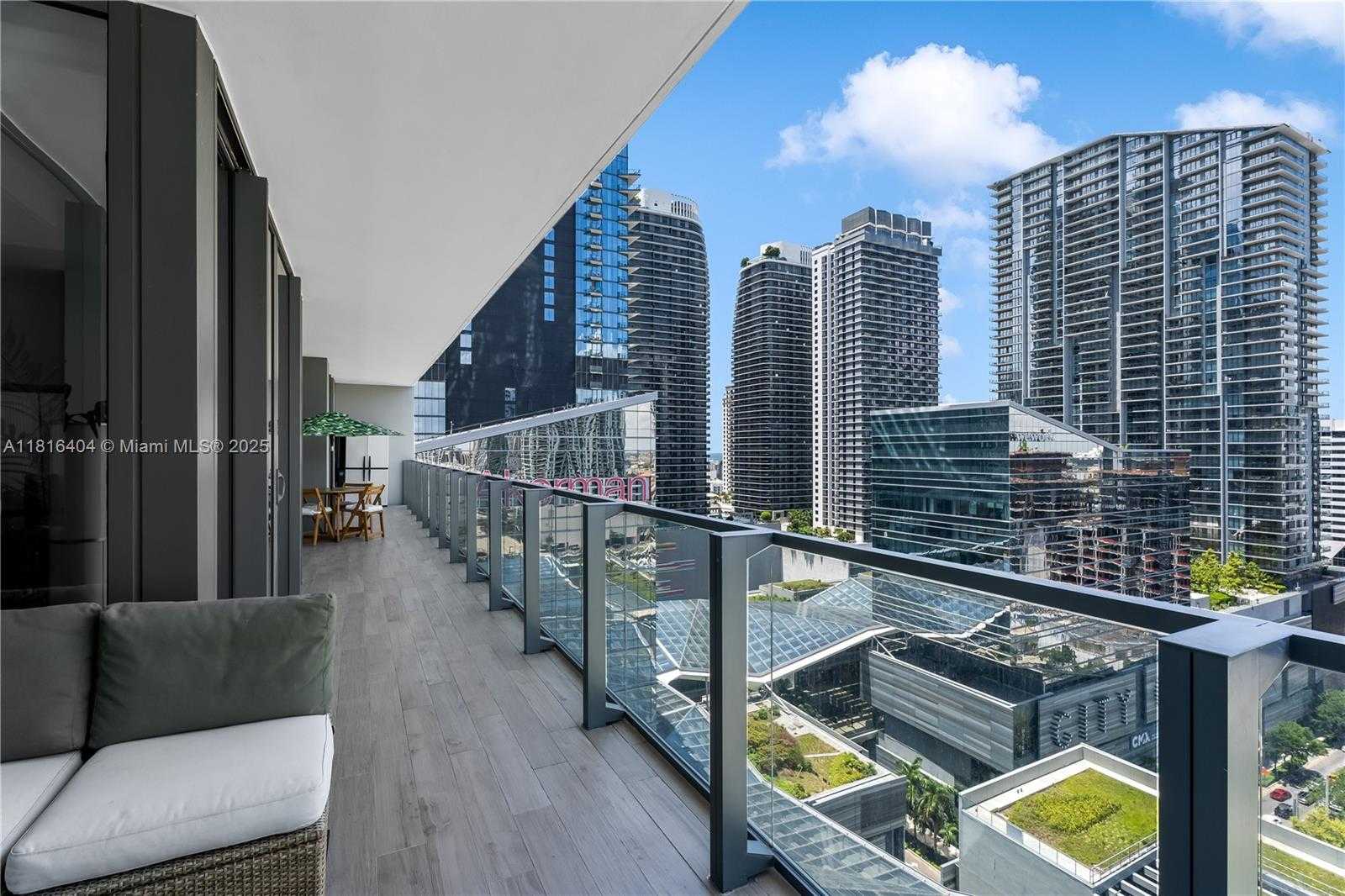Small Image of 68 SOUTH EAST 6TH ST #1704, Miami Number 20