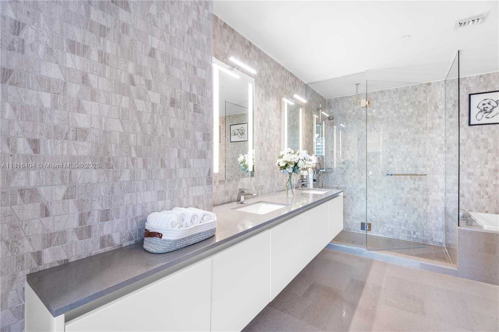 Small Image of 68 SOUTH EAST 6TH ST #1704, Miami Number 7