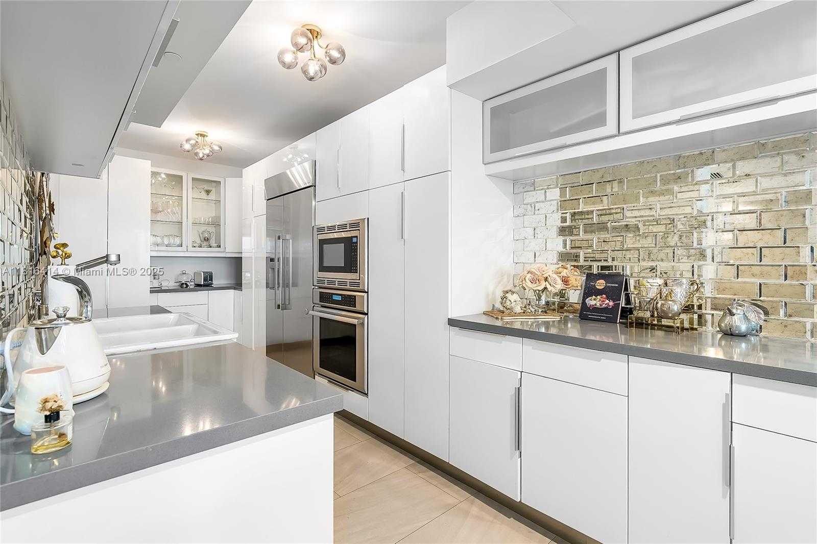 Small Image of 1800 SOUTH OCEAN DR #2208, Hallandale Beach Number 10