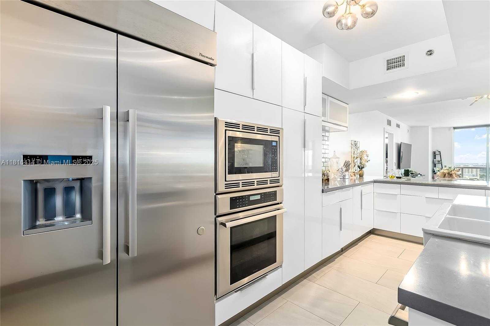 Small Image of 1800 SOUTH OCEAN DR #2208, Hallandale Beach Number 13