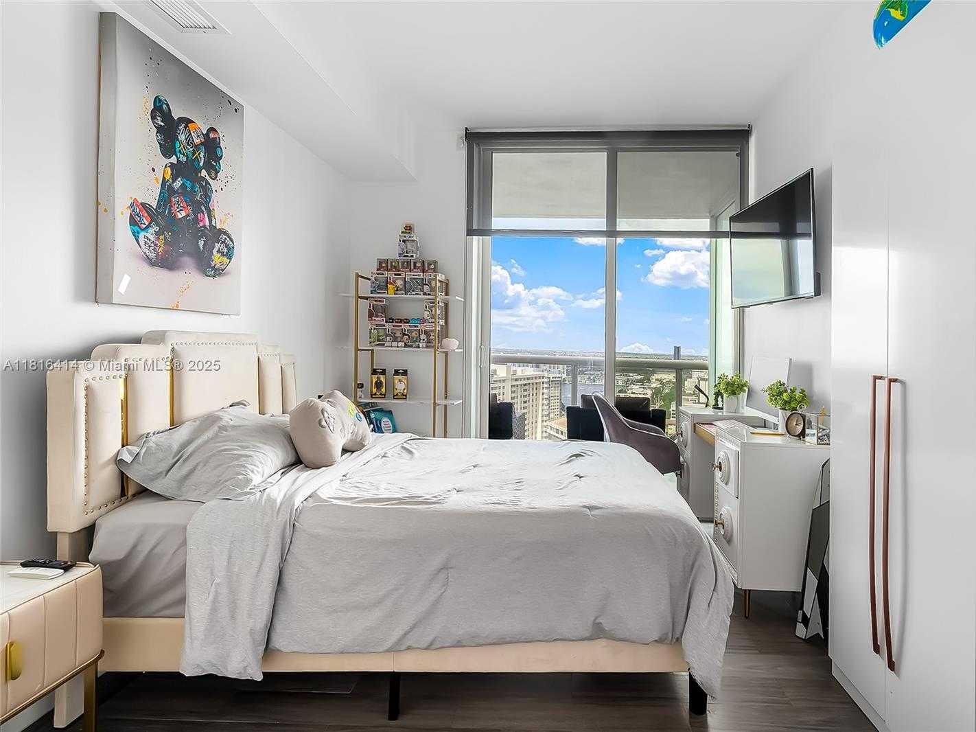 Small Image of 1800 SOUTH OCEAN DR #2208, Hallandale Beach Number 23