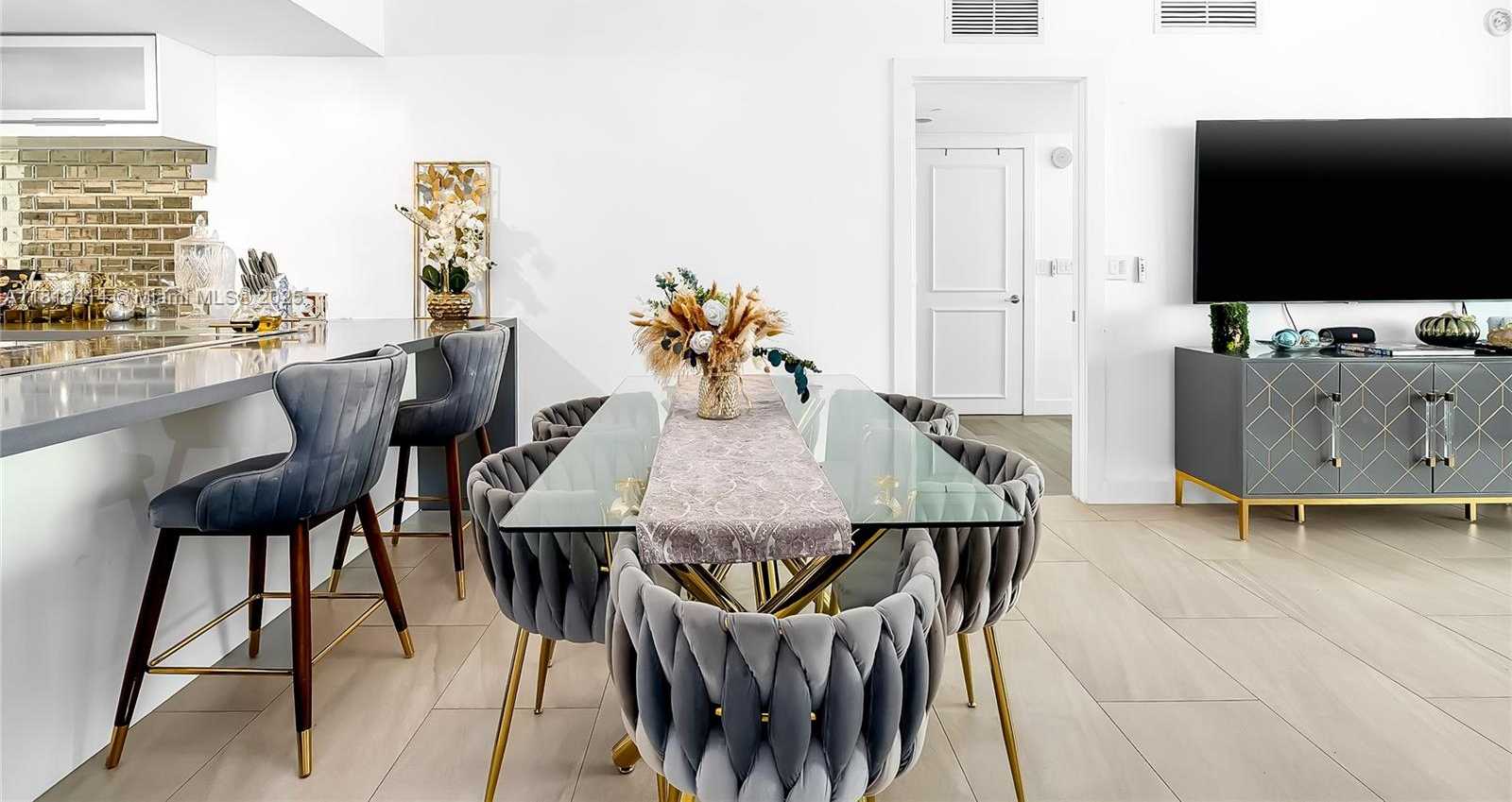 Small Image of 1800 SOUTH OCEAN DR #2208, Hallandale Beach Number 3