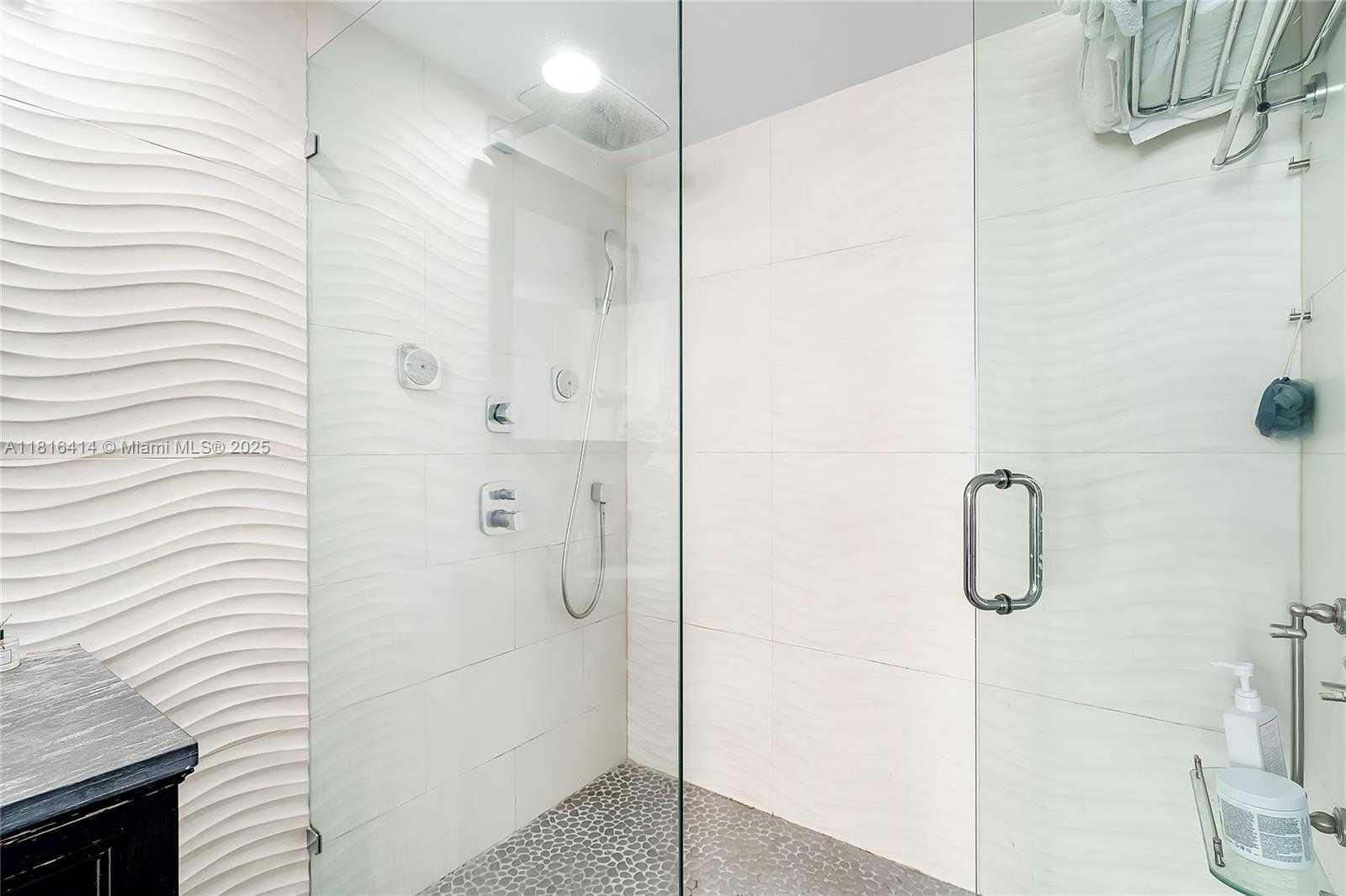 Small Image of 1800 SOUTH OCEAN DR #2208, Hallandale Beach Number 34