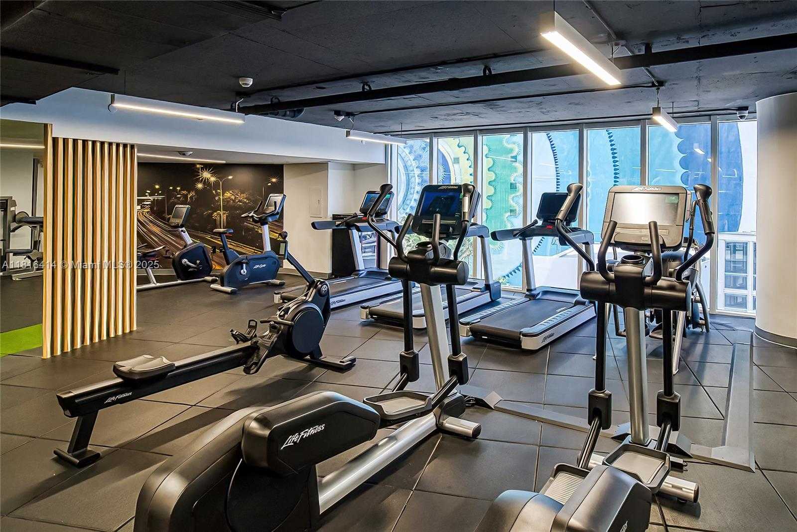Small Image of 1800 SOUTH OCEAN DR #2208, Hallandale Beach Number 45