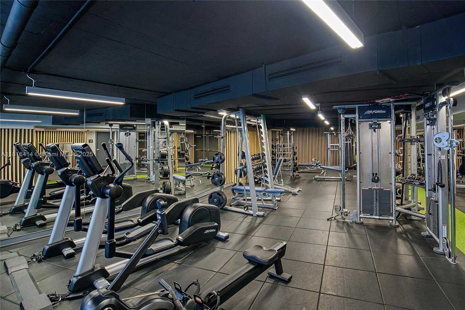 Small Image of 1800 SOUTH OCEAN DR #2208, Hallandale Beach Number 46