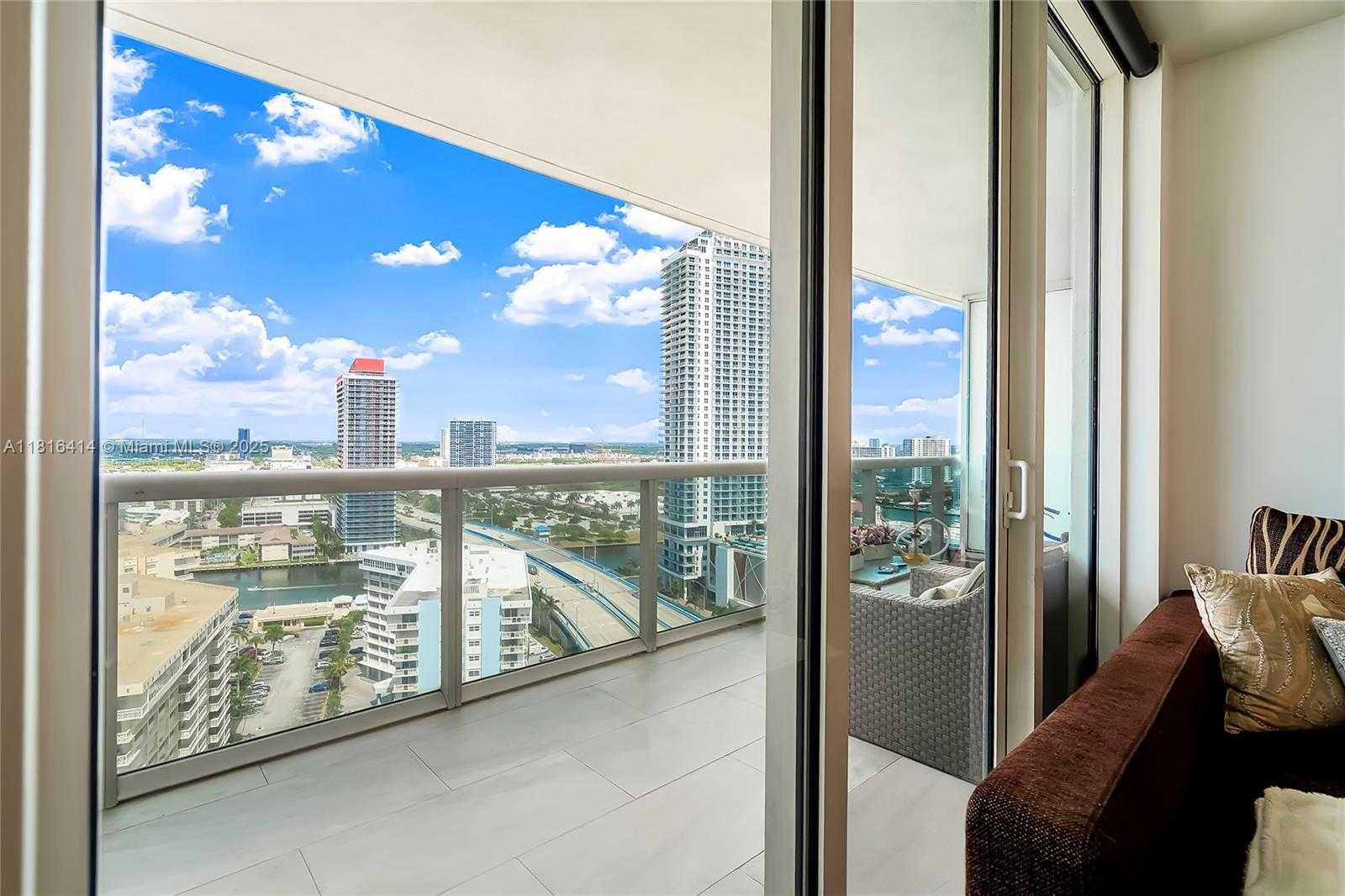 Small Image of 1800 SOUTH OCEAN DR #2208, Hallandale Beach Number 8