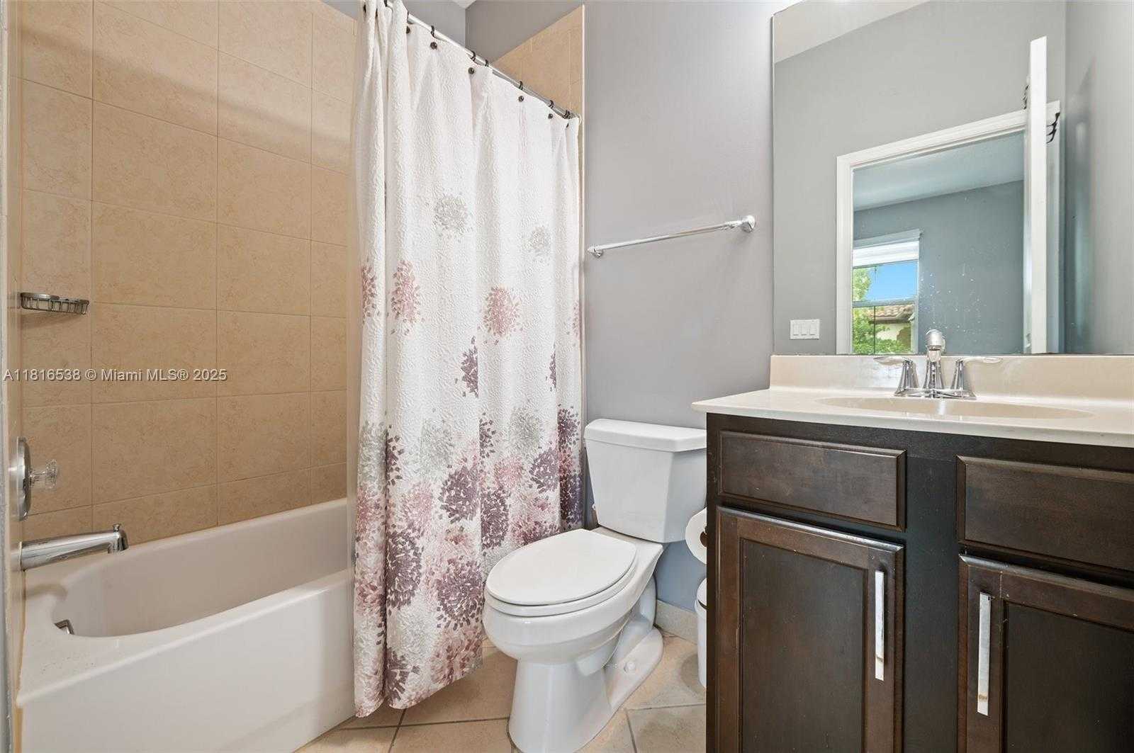 Small Image of 4164 CASCADA CIR, Cooper City Number 20