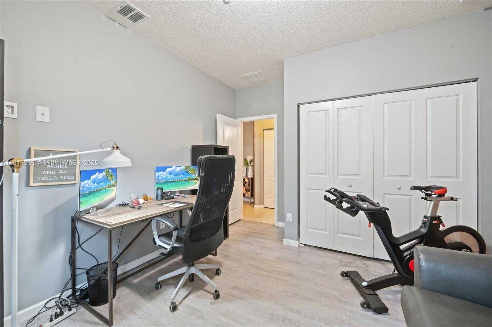 Small Image of 4164 CASCADA CIR, Cooper City Number 22
