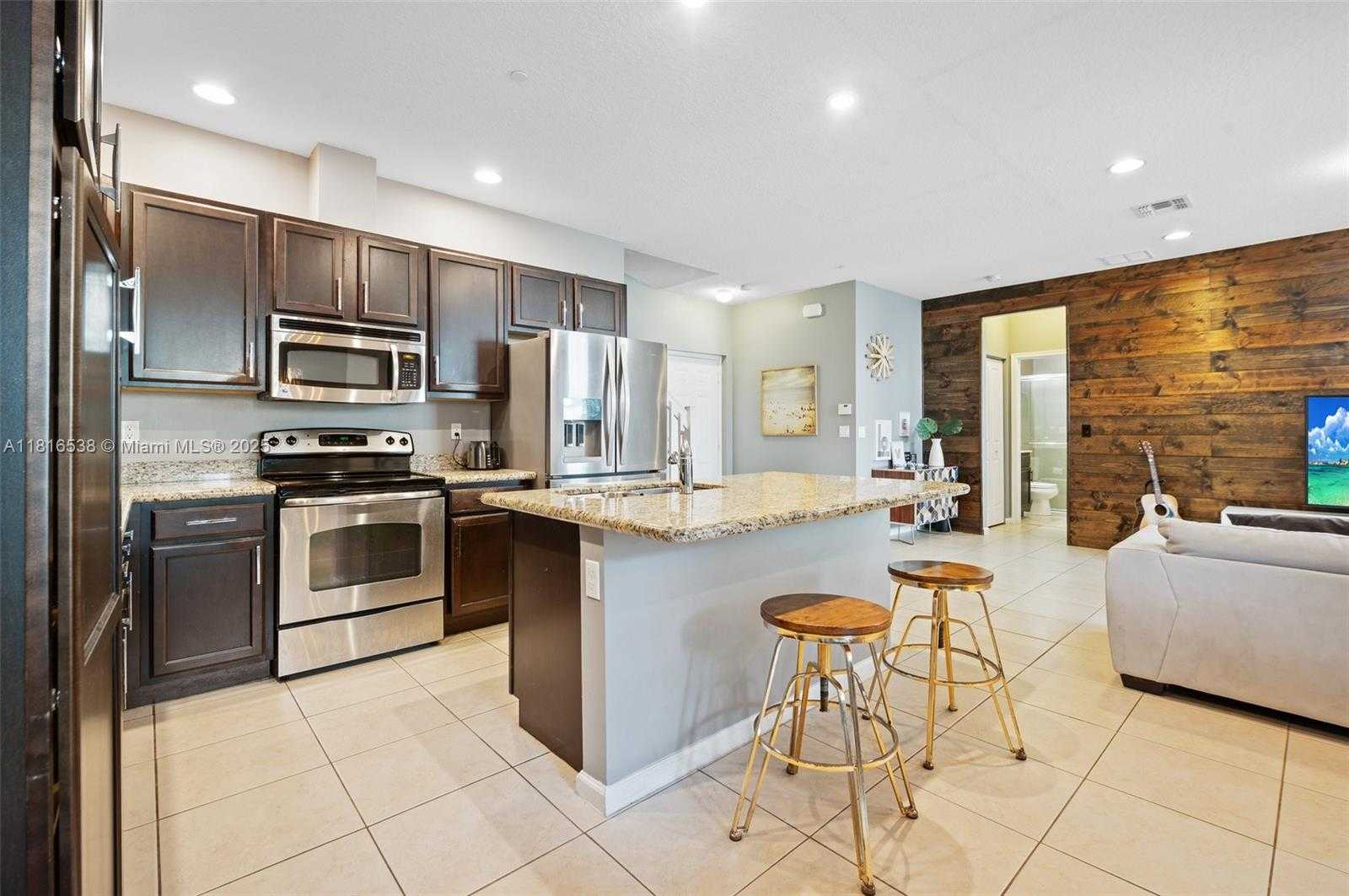 Small Image of 4164 CASCADA CIR, Cooper City Number 9