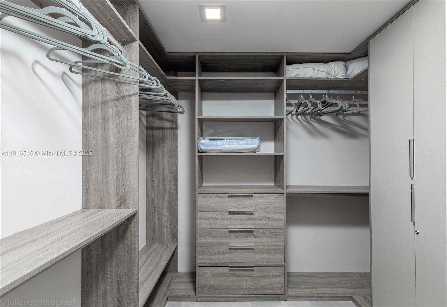 Small Image of 488 NORTH EAST 18TH ST #3911, Miami Number 22