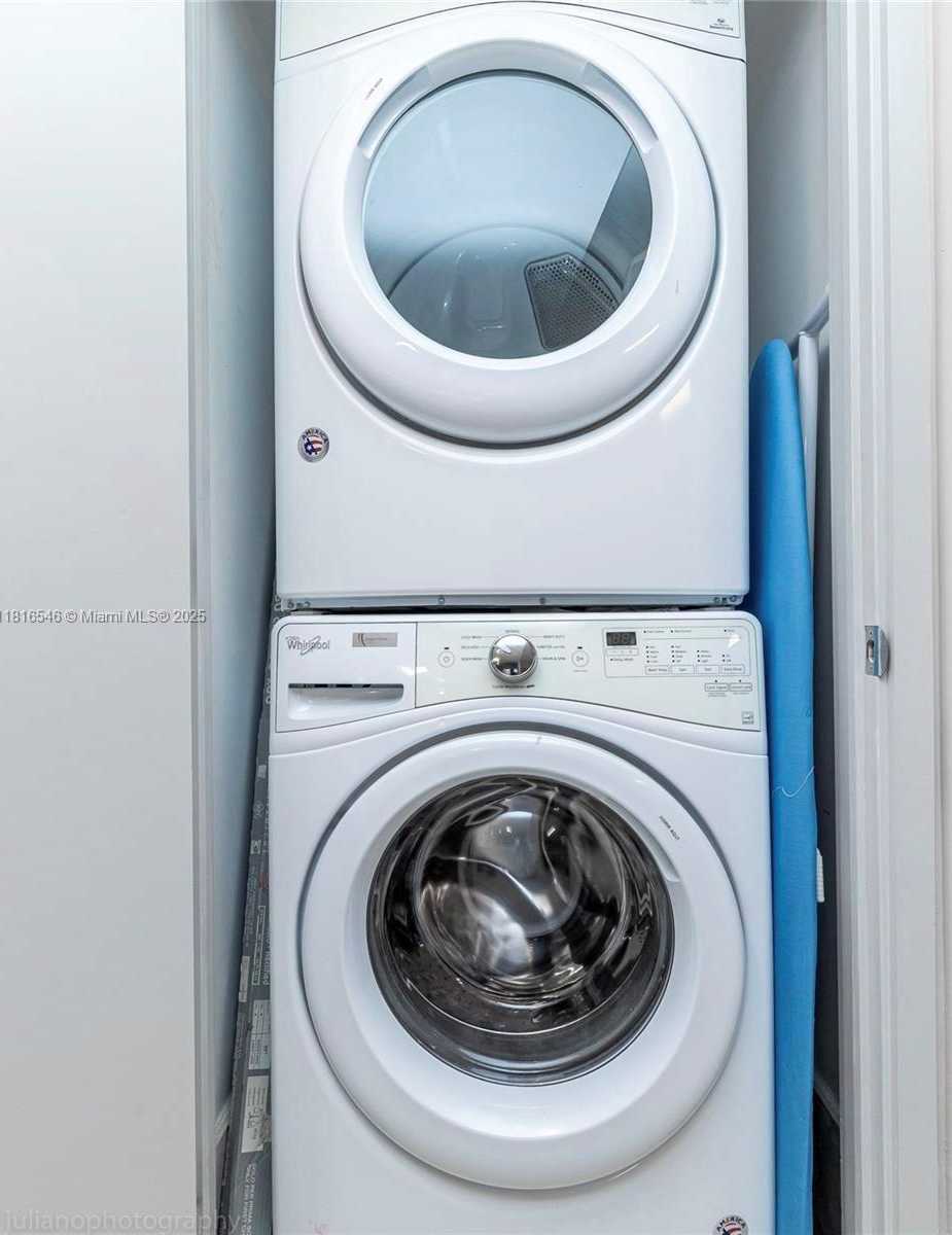 Small Image of 488 NORTH EAST 18TH ST #3911, Miami Number 27
