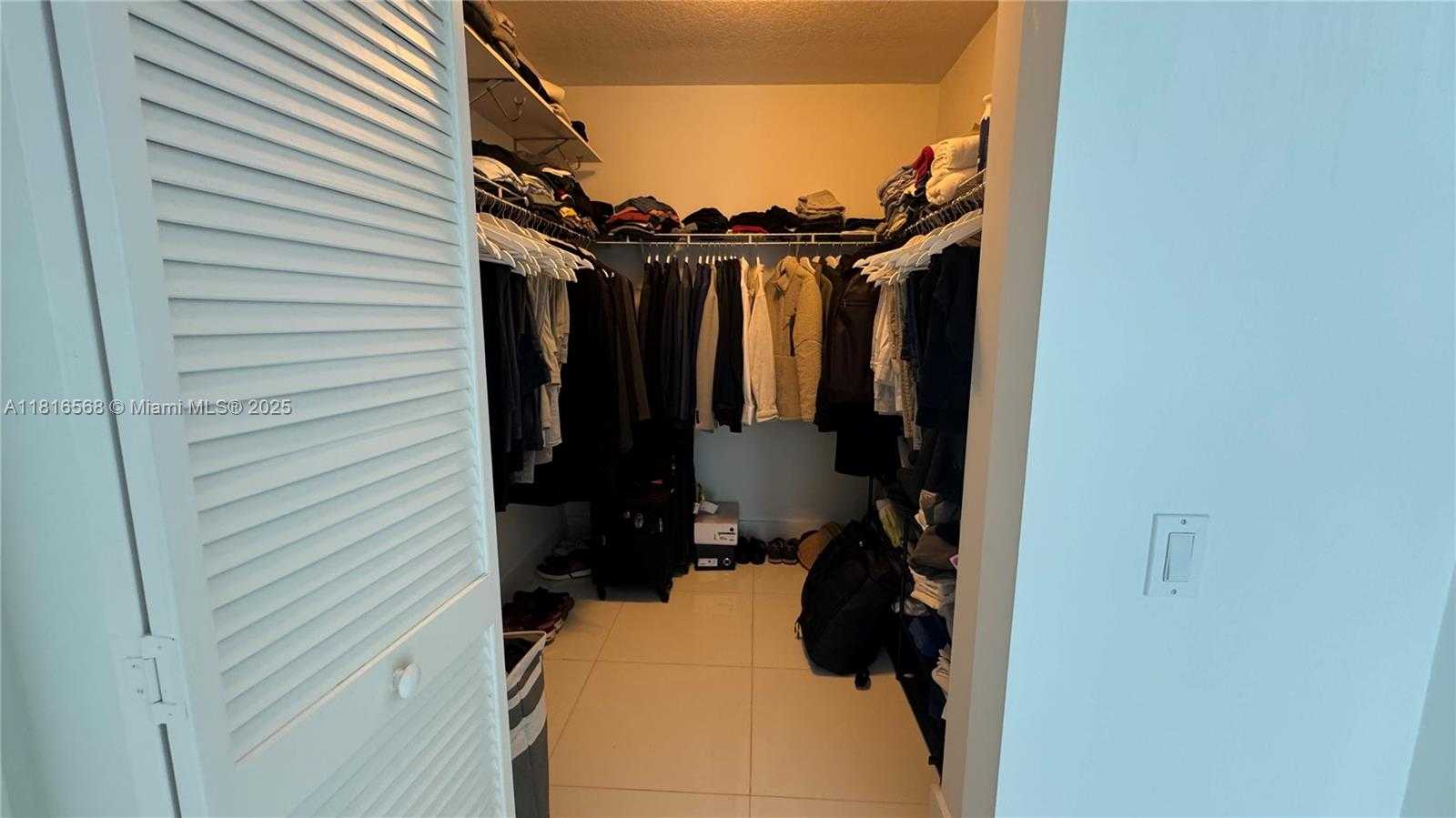 Small Image of 41 SOUTH EAST 5TH ST #1716, Miami Number 13