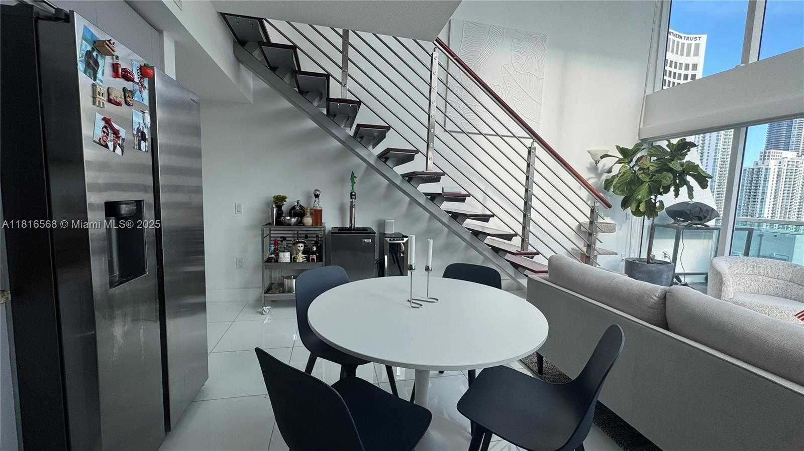 Small Image of 41 SOUTH EAST 5TH ST #1716, Miami Number 4