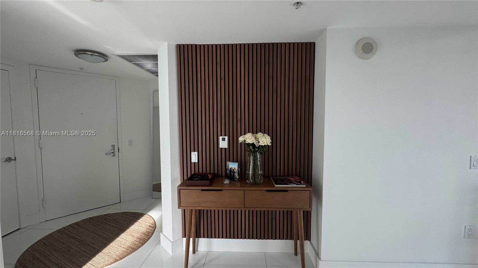 Small Image of 41 SOUTH EAST 5TH ST #1716, Miami Number 7