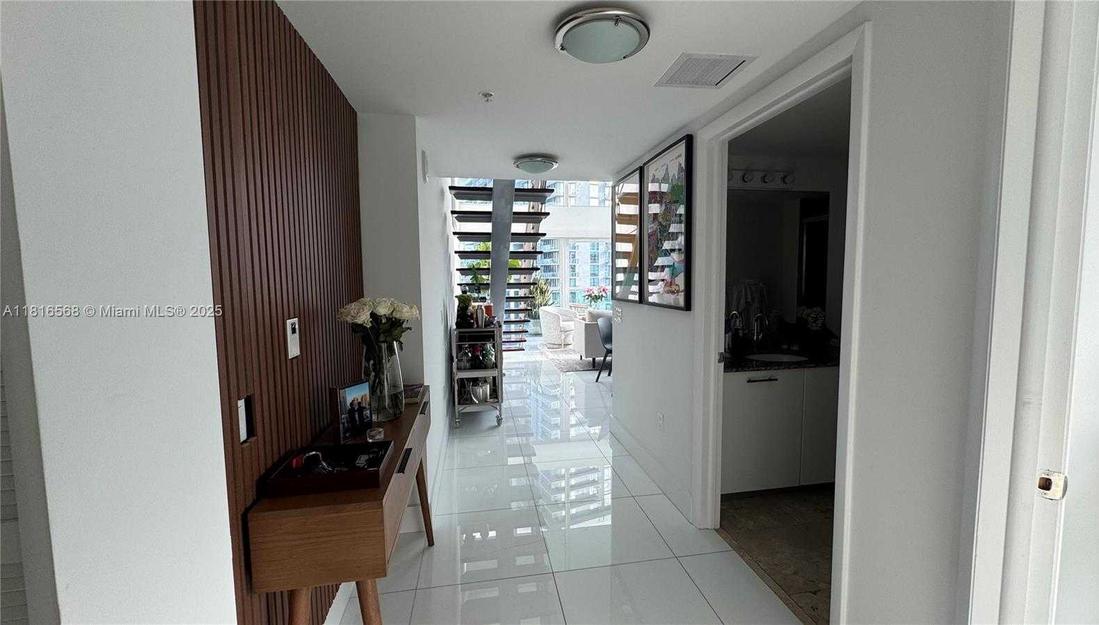 Small Image of 41 SOUTH EAST 5TH ST #1716, Miami Number 8