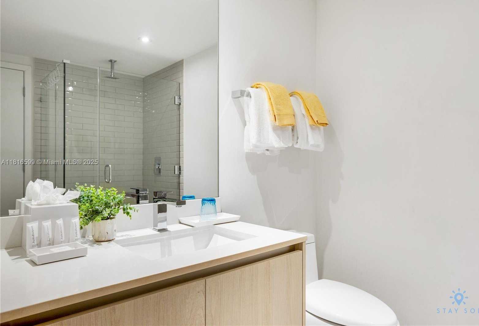 Small Image of 4010 SOUTH OCEAN DR #R1605, Hollywood Number 16
