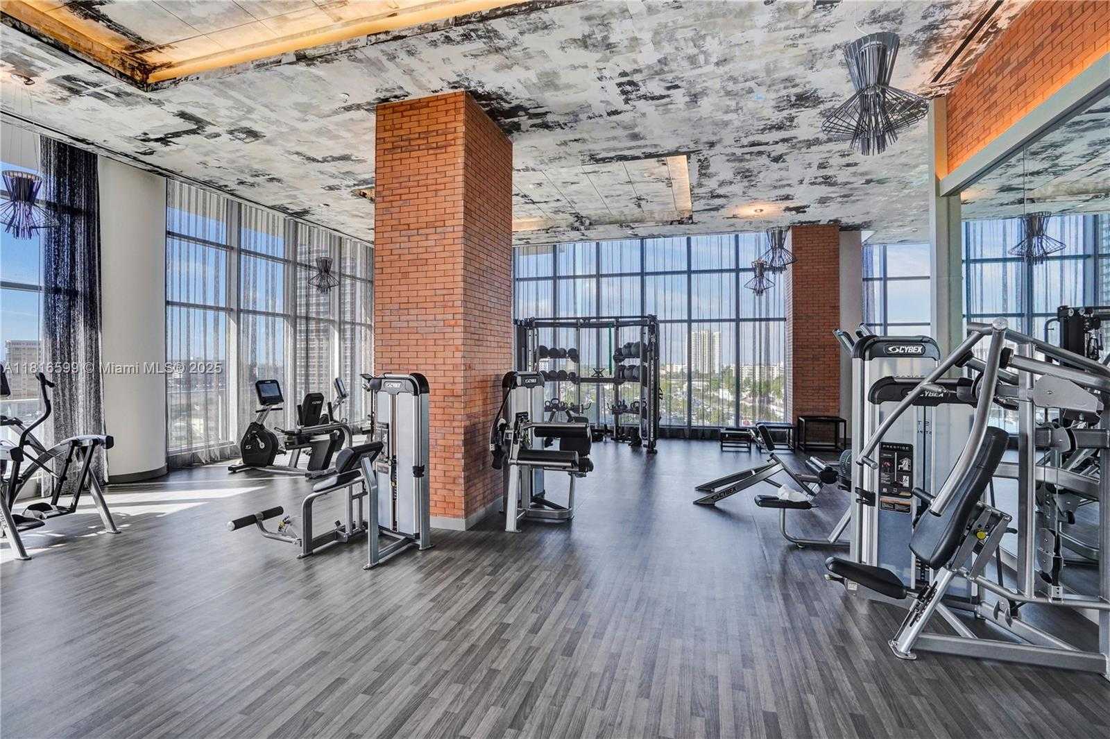 Small Image of 4010 SOUTH OCEAN DR #R1605, Hollywood Number 30