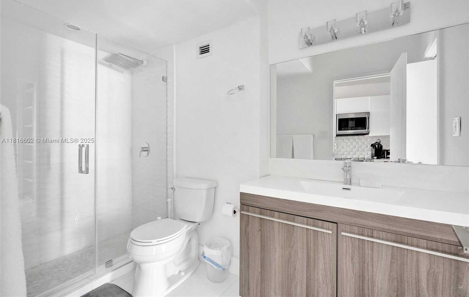 Small Image of 100 LINCOLN RD #927, Miami Beach Number 24