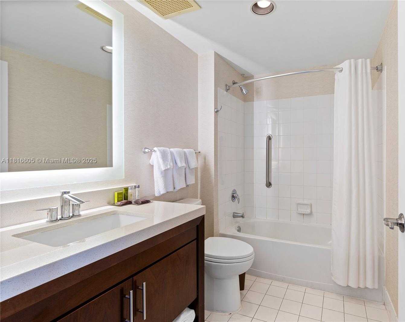 Small Image of 17375 COLLINS AVE #1908, Sunny Isles Beach Number 15