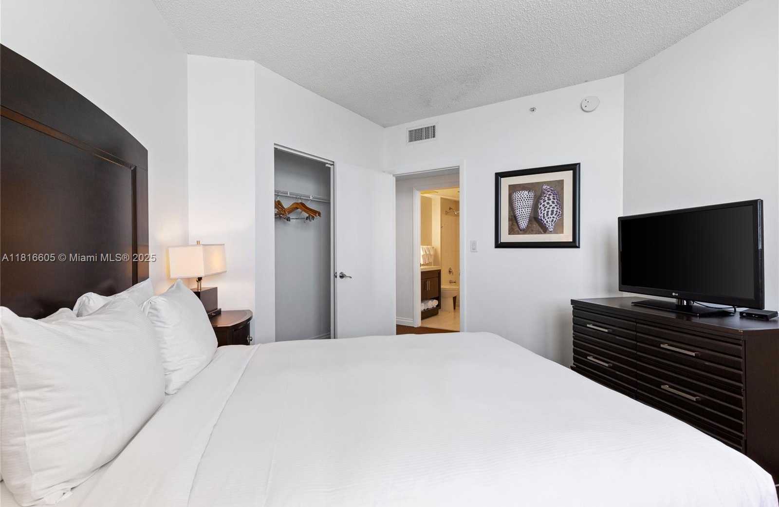 Small Image of 17375 COLLINS AVE #1908, Sunny Isles Beach Number 18