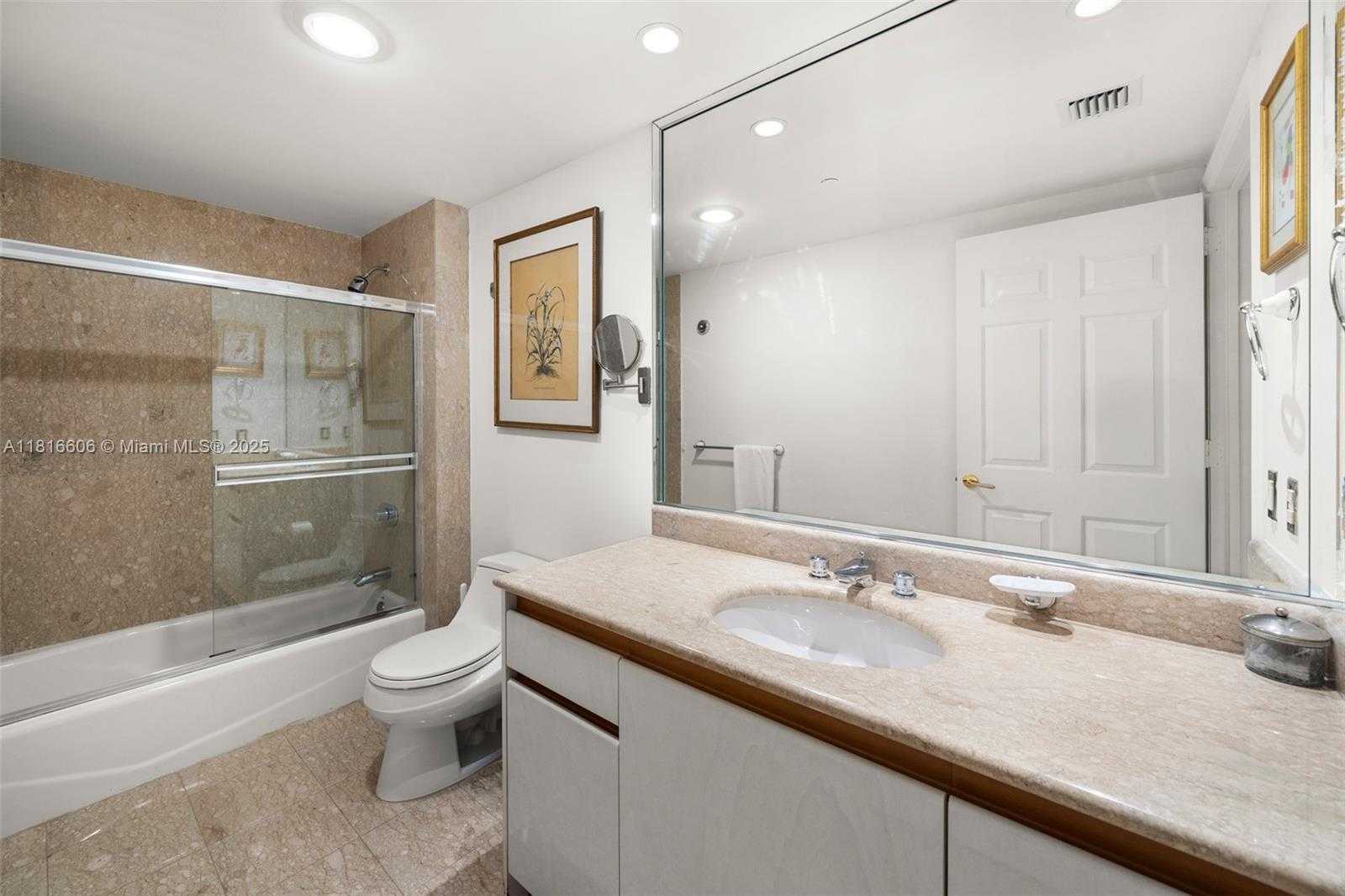 Small Image of 1643 BRICKELL AVE #1004, Miami Number 16