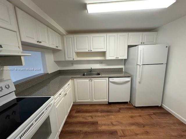 Small Image of 14611 NORTH KENDALL DR #309L, Miami Number 9