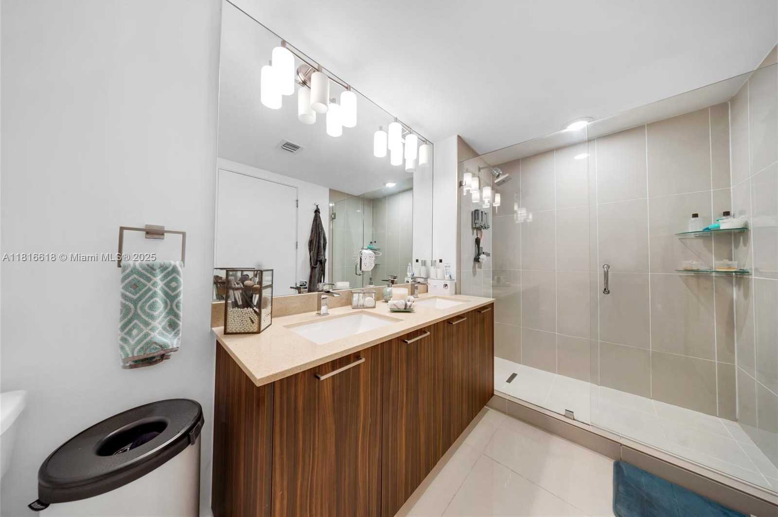 Small Image of 5252 NORTH WEST 85TH AVE #1701, Doral Number 22