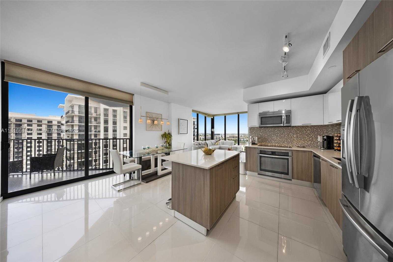 Small Image of 5252 NORTH WEST 85TH AVE #1701, Doral Number 3