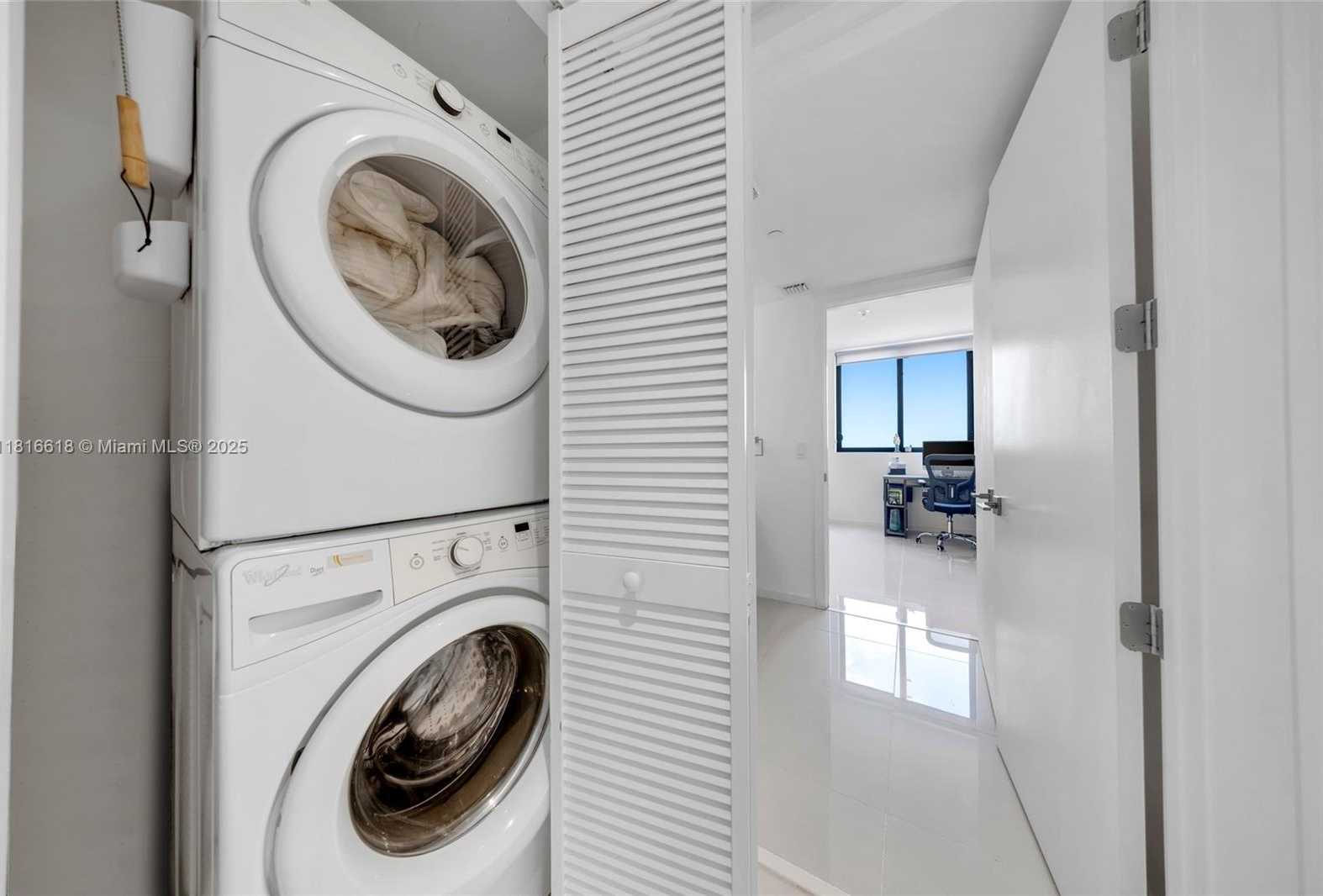 Small Image of 5252 NORTH WEST 85TH AVE #1701, Doral Number 32