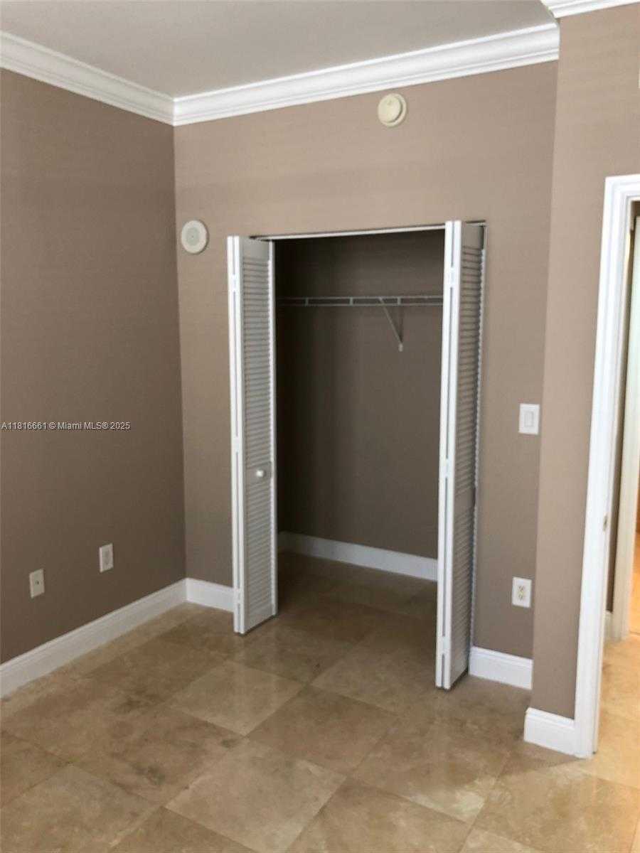 Small Image of 4100 SALZEDO ST #505, Coral Gables Number 12
