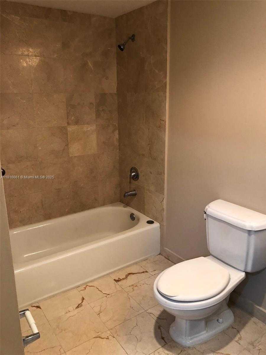 Small Image of 4100 SALZEDO ST #505, Coral Gables Number 14