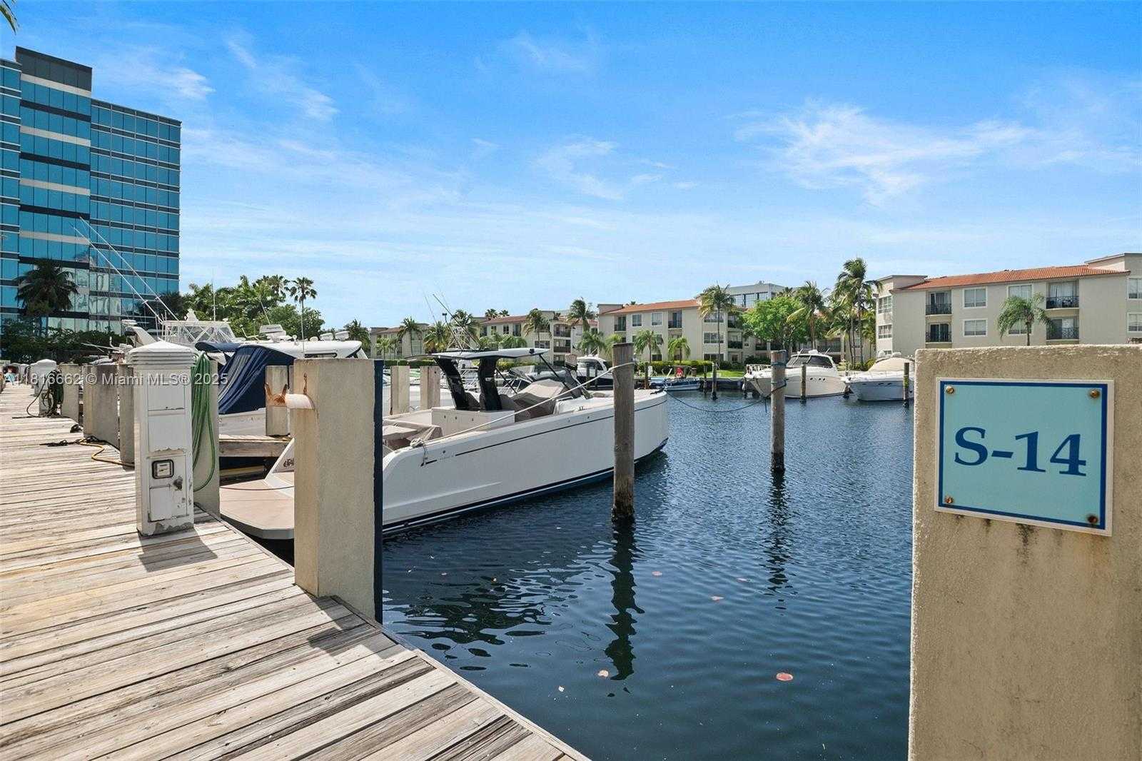 Small Image of 3029 NORTH EAST 188TH ST #821, Aventura Number 28