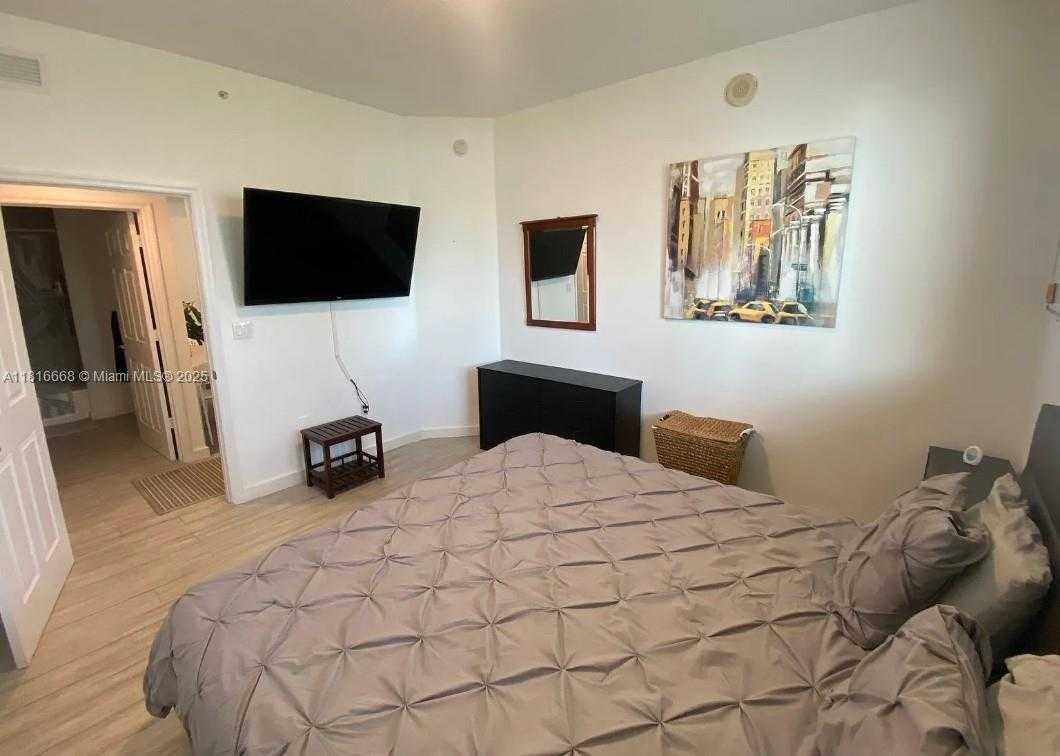 Small Image of 275 NORTH EAST 18TH ST #402, Miami Number 15