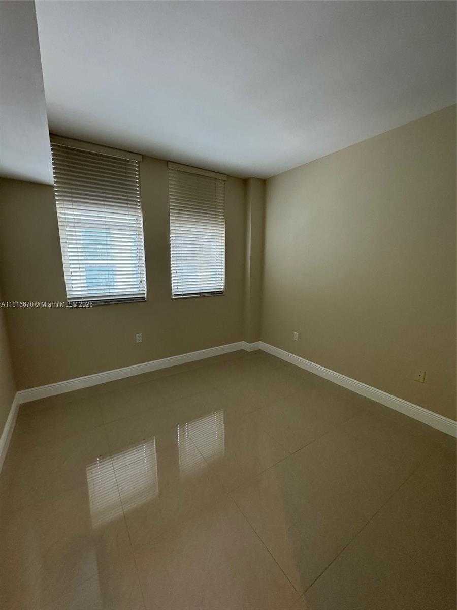 Small Image of 4100 SALZEDO ST #910, Coral Gables Number 12