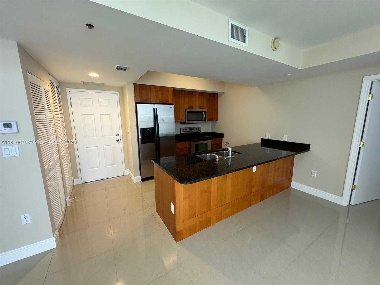 Small Image of 4100 SALZEDO ST #910, Coral Gables Number 5