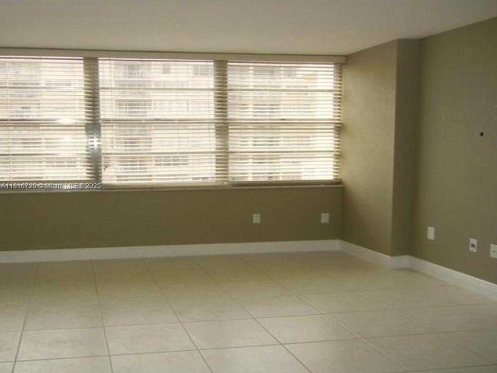 Small Image of 18051 BISCAYNE BLVD #1403, Aventura Number 14