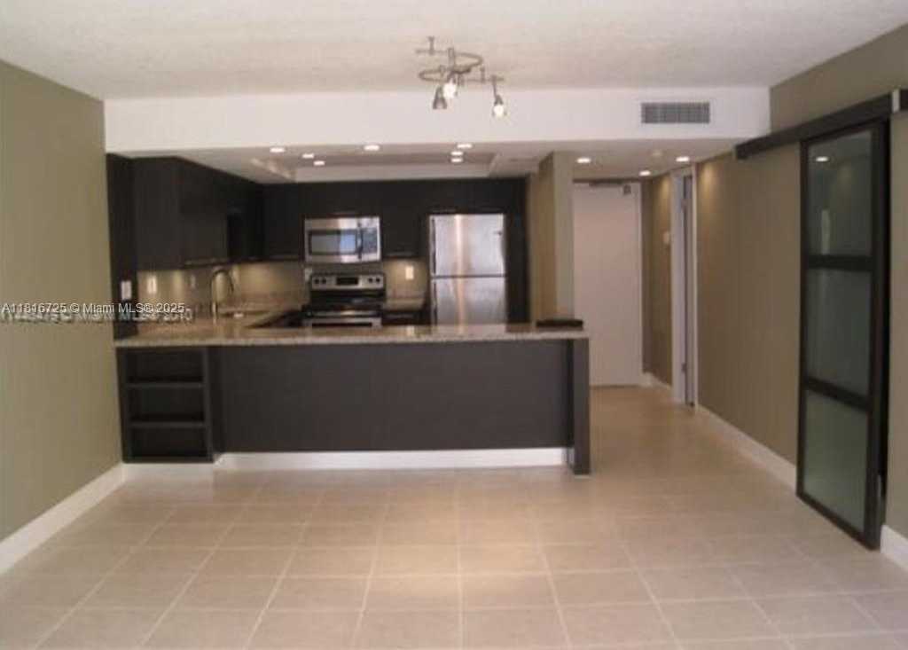 Small Image of 18051 BISCAYNE BLVD #1403, Aventura Number 17