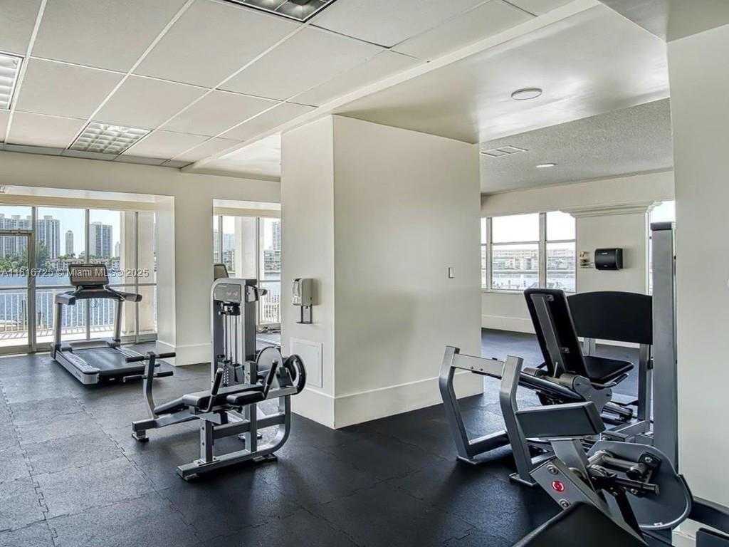 Small Image of 18051 BISCAYNE BLVD #1403, Aventura Number 19