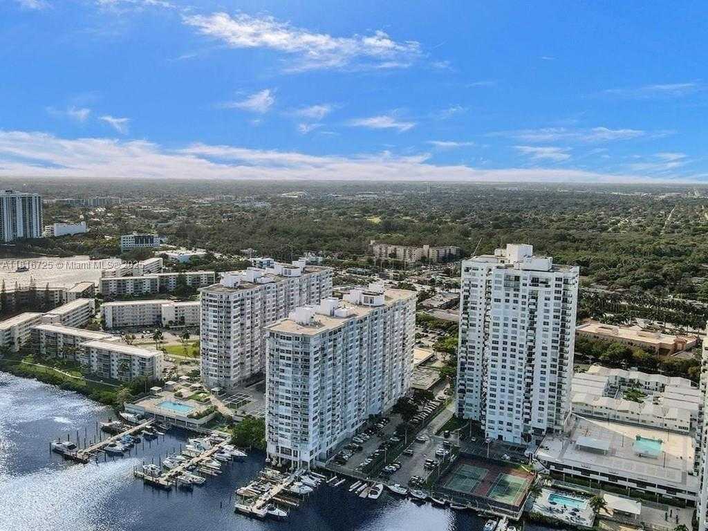 Small Image of 18051 BISCAYNE BLVD #1403, Aventura Number 26