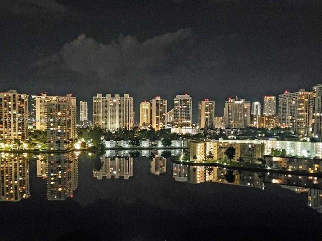 Small Image of 18051 BISCAYNE BLVD #1403, Aventura Number 28