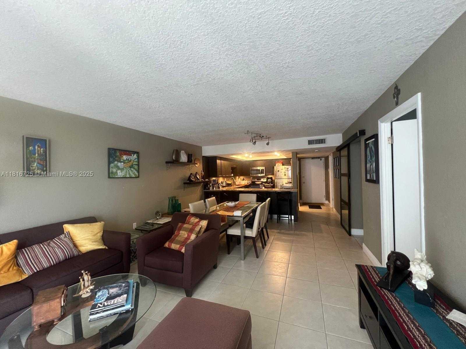 Small Image of 18051 BISCAYNE BLVD #1403, Aventura Number 39