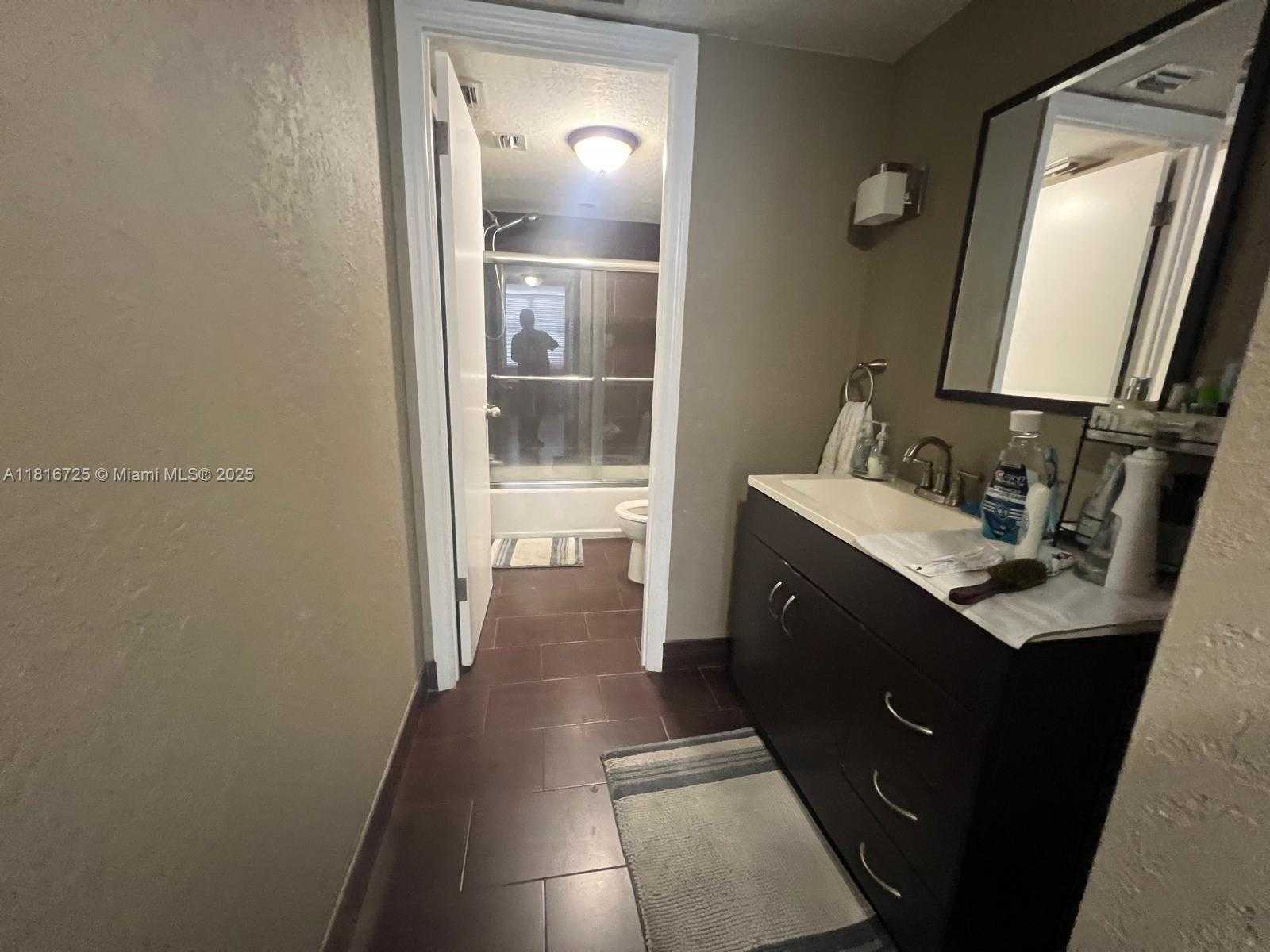 Small Image of 18051 BISCAYNE BLVD #1403, Aventura Number 44