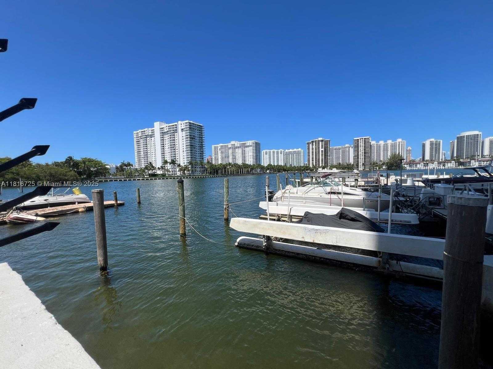 Small Image of 18051 BISCAYNE BLVD #1403, Aventura Number 48
