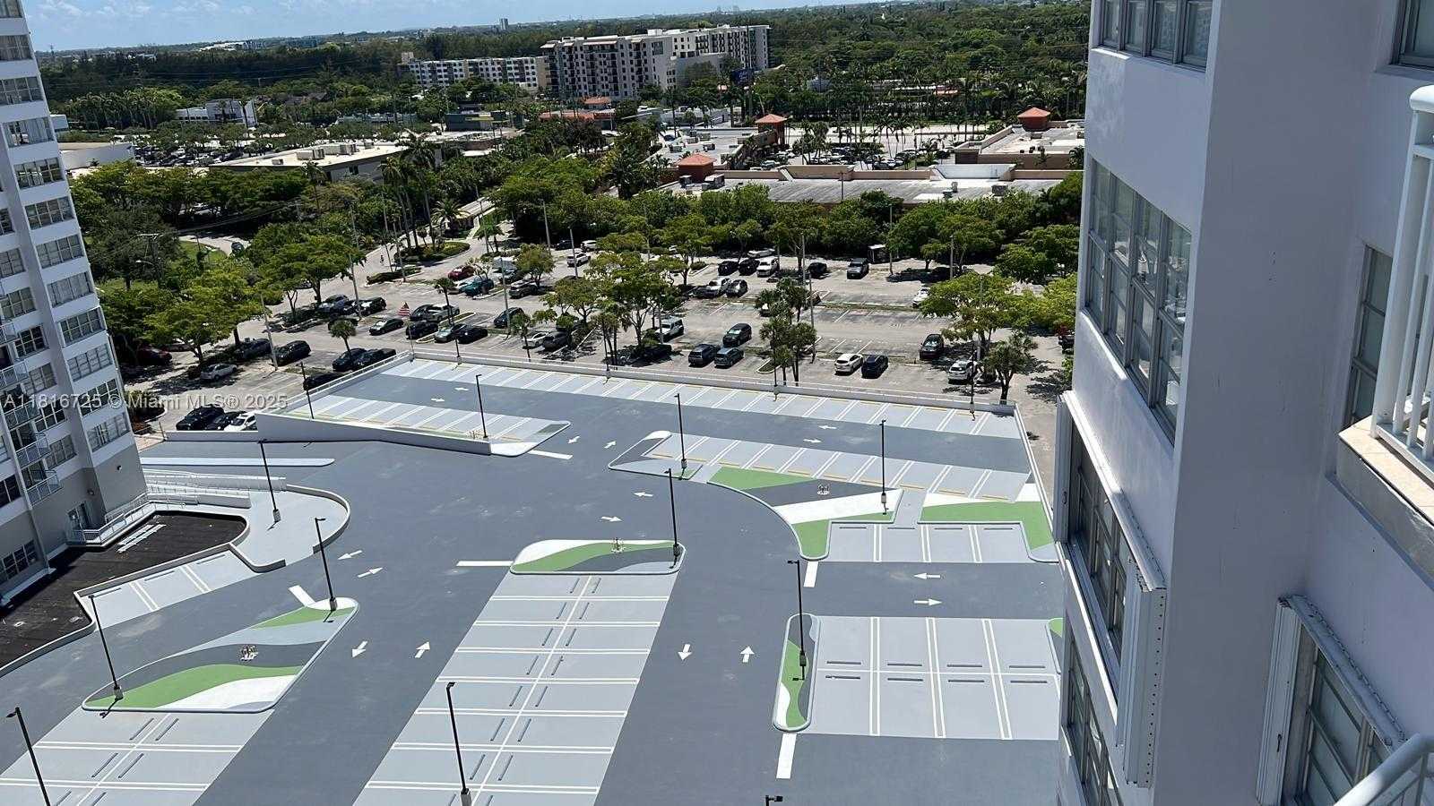 Small Image of 18051 BISCAYNE BLVD #1403, Aventura Number 59
